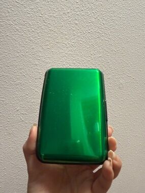 RFID Shiny Metallic Green Card Holder